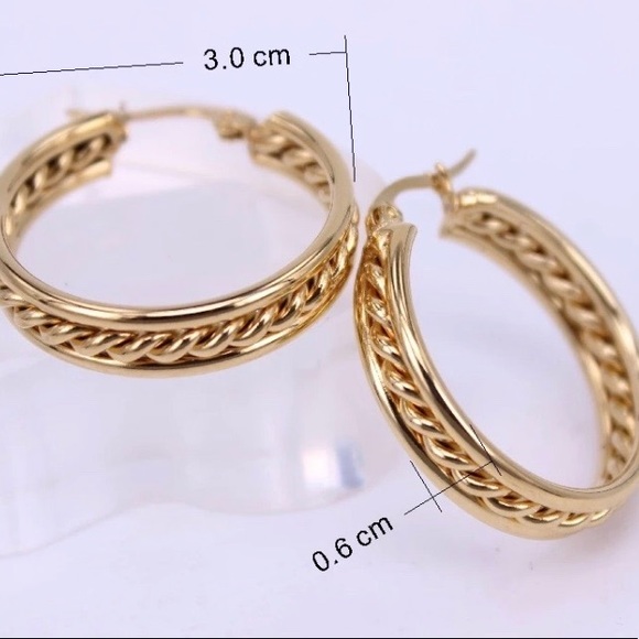 NEW 18K YELLOW GOLD HOOP EARRINGS - Picture 5 of 6